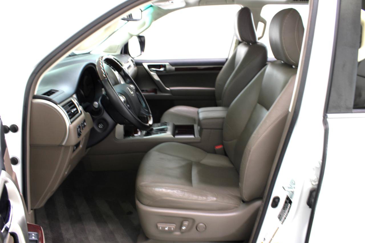 Used 2018 Lexus GX 460 Premium AWD/4WD image 33