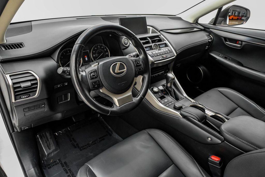 Used 2017 Lexus NX 200t FWD image 4