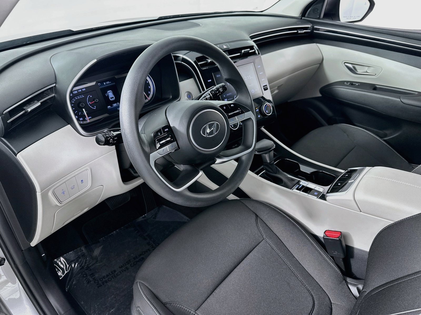 Used 2023 Hyundai Tucson SEL FWD image 9