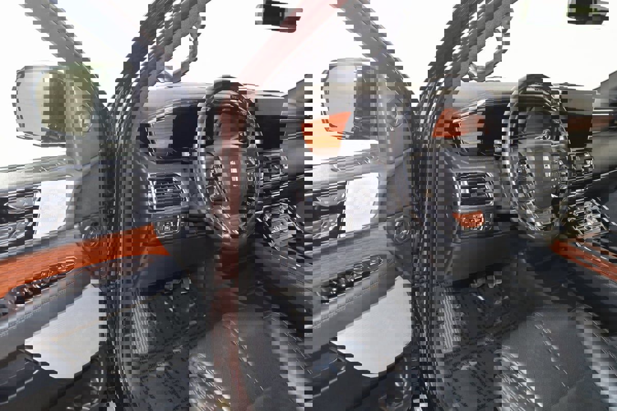 Used 2024 Lincoln Navigator L Reserve image 53