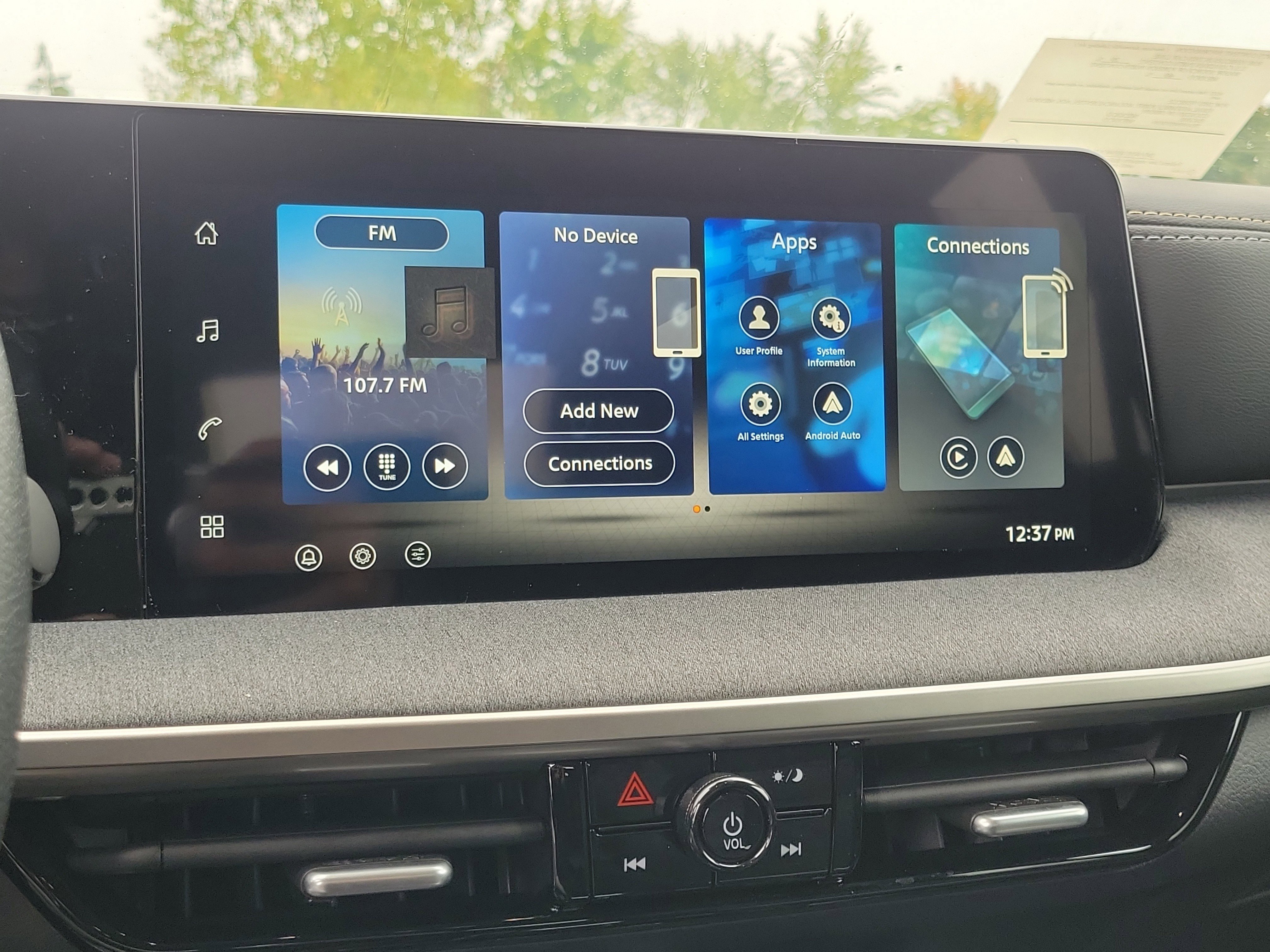 New 2026 Nissan Kicks SV w/ Cold Weather Package image 26