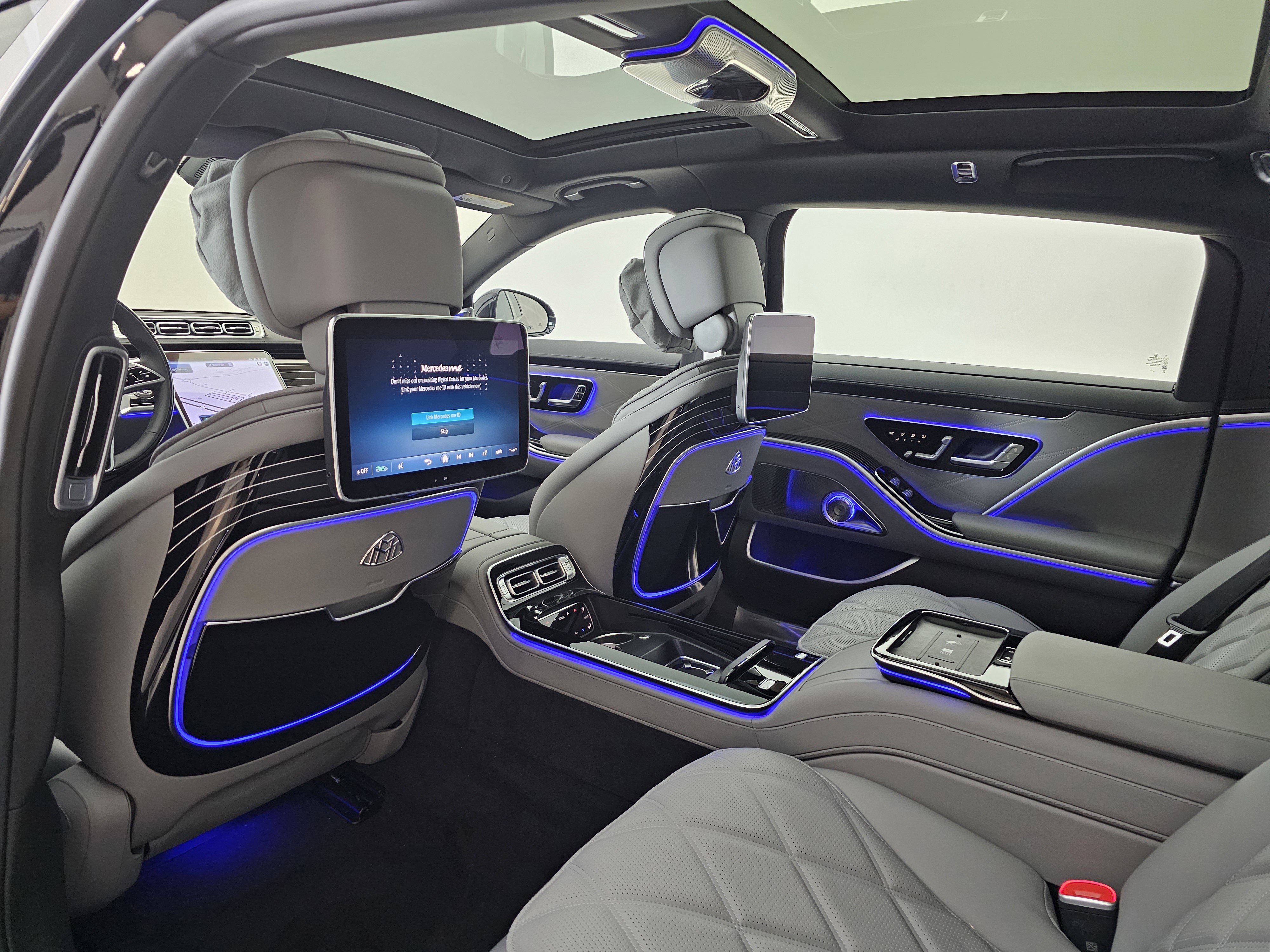 New 2026 Mercedes-Benz Maybach S 680 4MATIC image 19