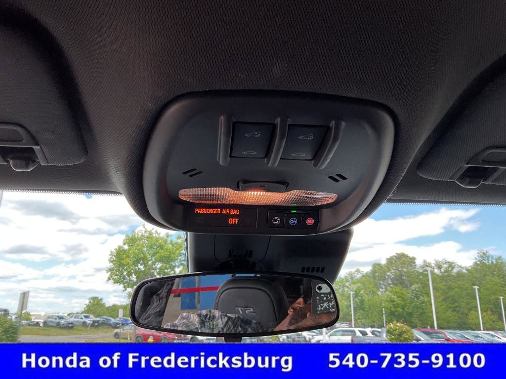 Used 2024 Buick Envista Sport Touring w/ Convenience I Package FWD image 37