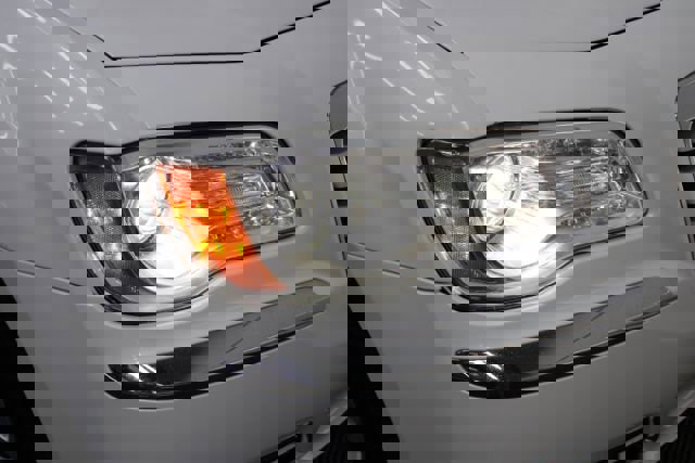 Used 2014 Chrysler 300 C w/ Light Group image 33