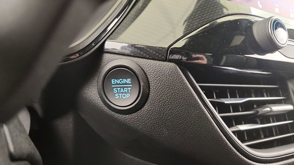 New 2024 Ford Escape ST-Line Select AWD/4WD image 21