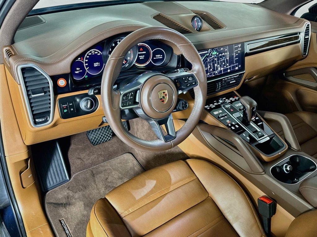 Certified 2023 Porsche Cayenne Platinum Edition AWD/4WD image 4