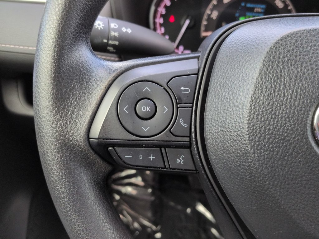 Used 2024 Toyota RAV4 XLE FWD image 23