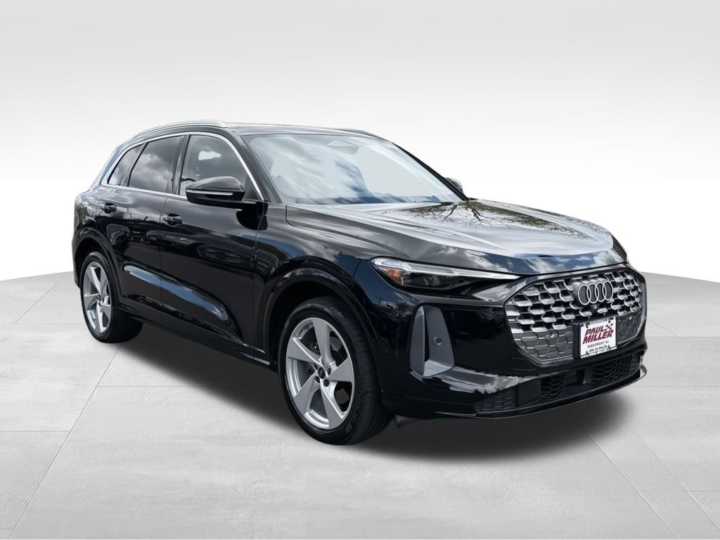 Used 2025 Audi Q5 Prestige AWD/4WD image 3
