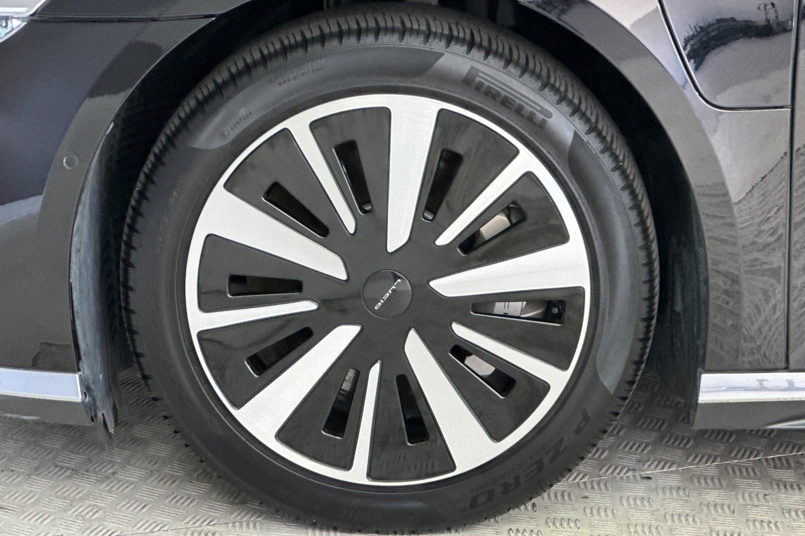 Used 2023 Lucid Air Pure AWD/4WD image 12