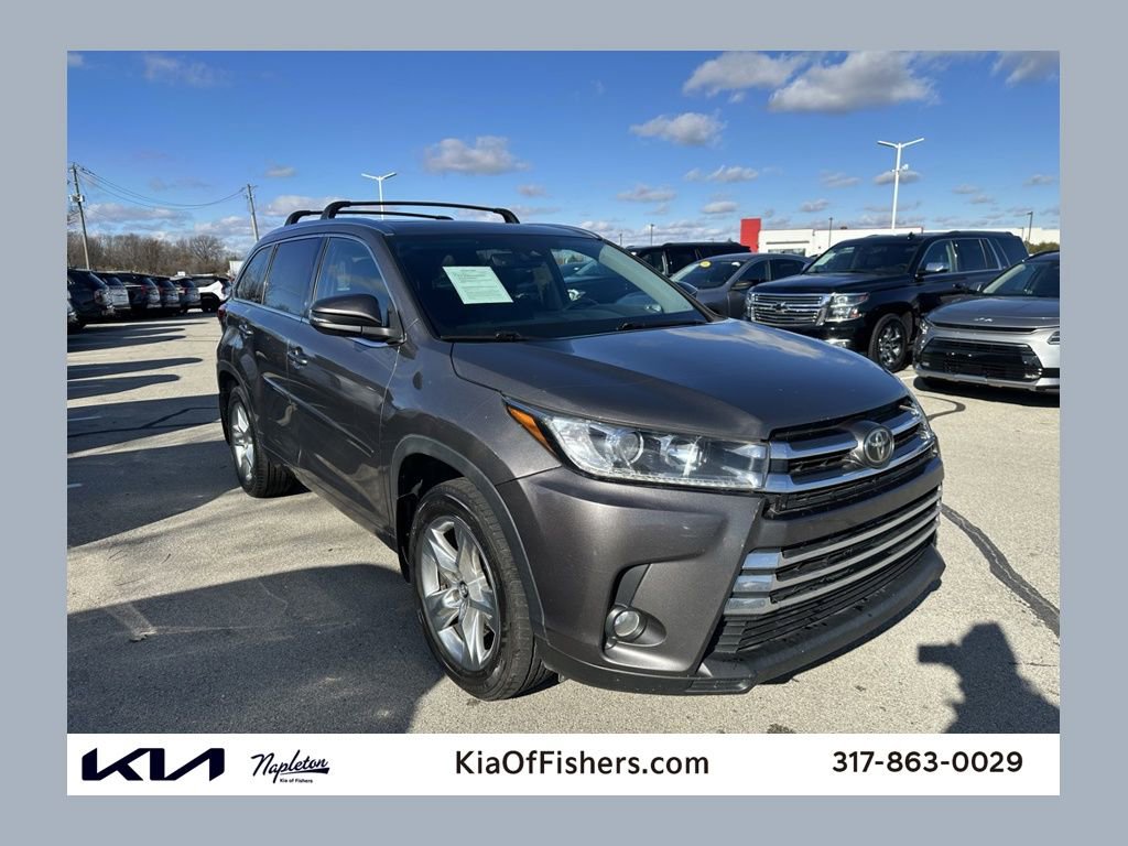 Used 2017 Toyota Highlander Limited image 1