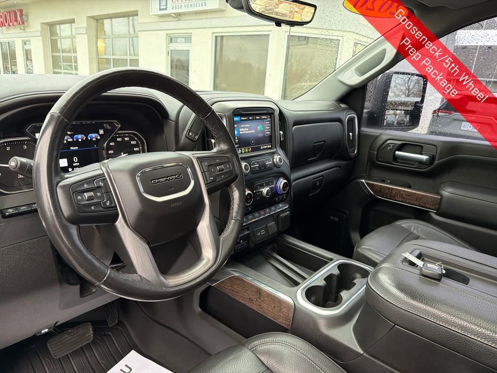 Used 2020 GMC Sierra 3500 Denali w/ Denali Ultimate Package image 14