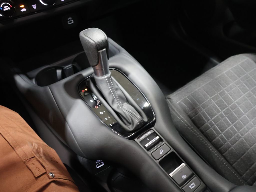 Used 2023 Honda HR-V LX image 29