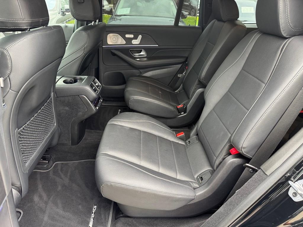 Used 2022 Mercedes-Benz GLS 450 4MATIC image 10