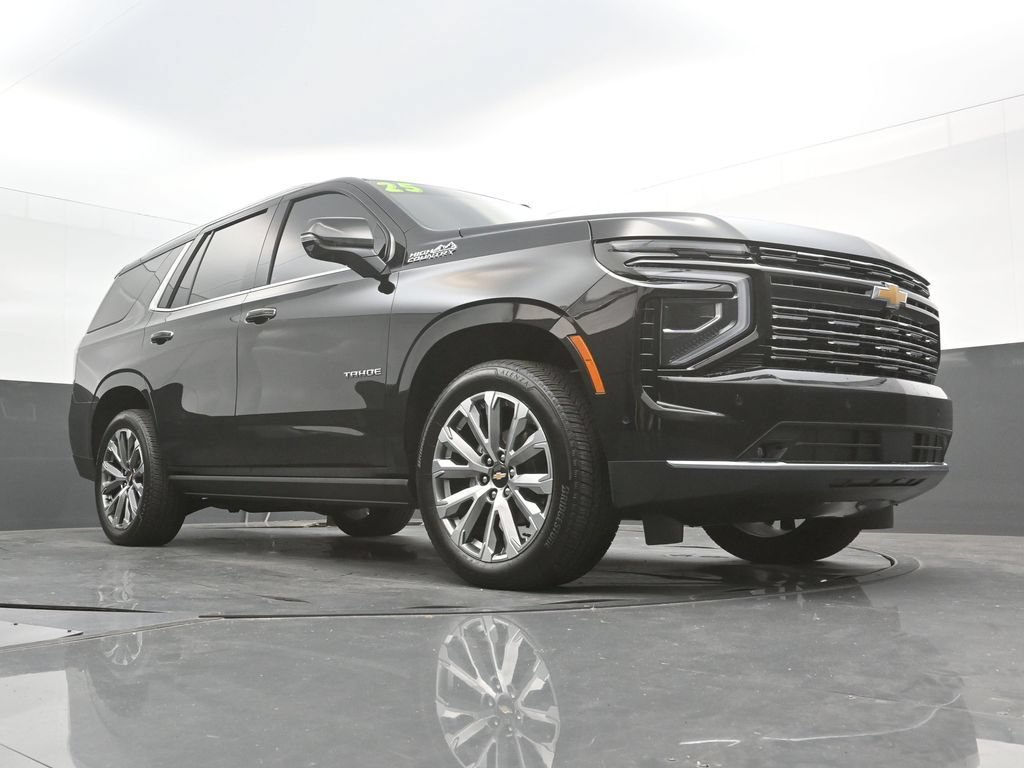 Used 2025 Chevrolet Tahoe High Country AWD/4WD image 48