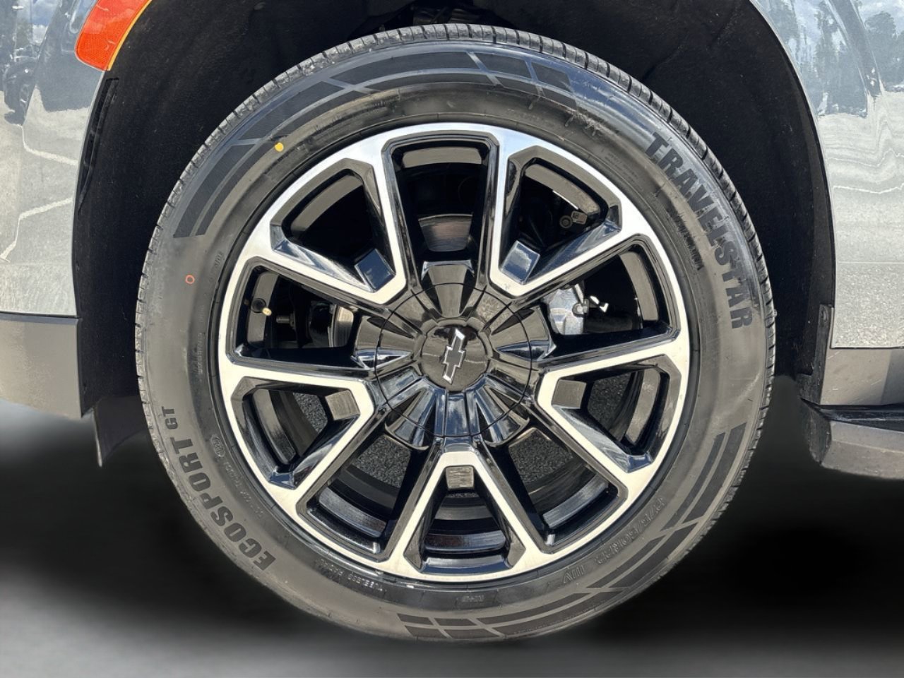 Used 2021 Chevrolet Suburban RST w/ Luxury Package AWD/4WD image 34