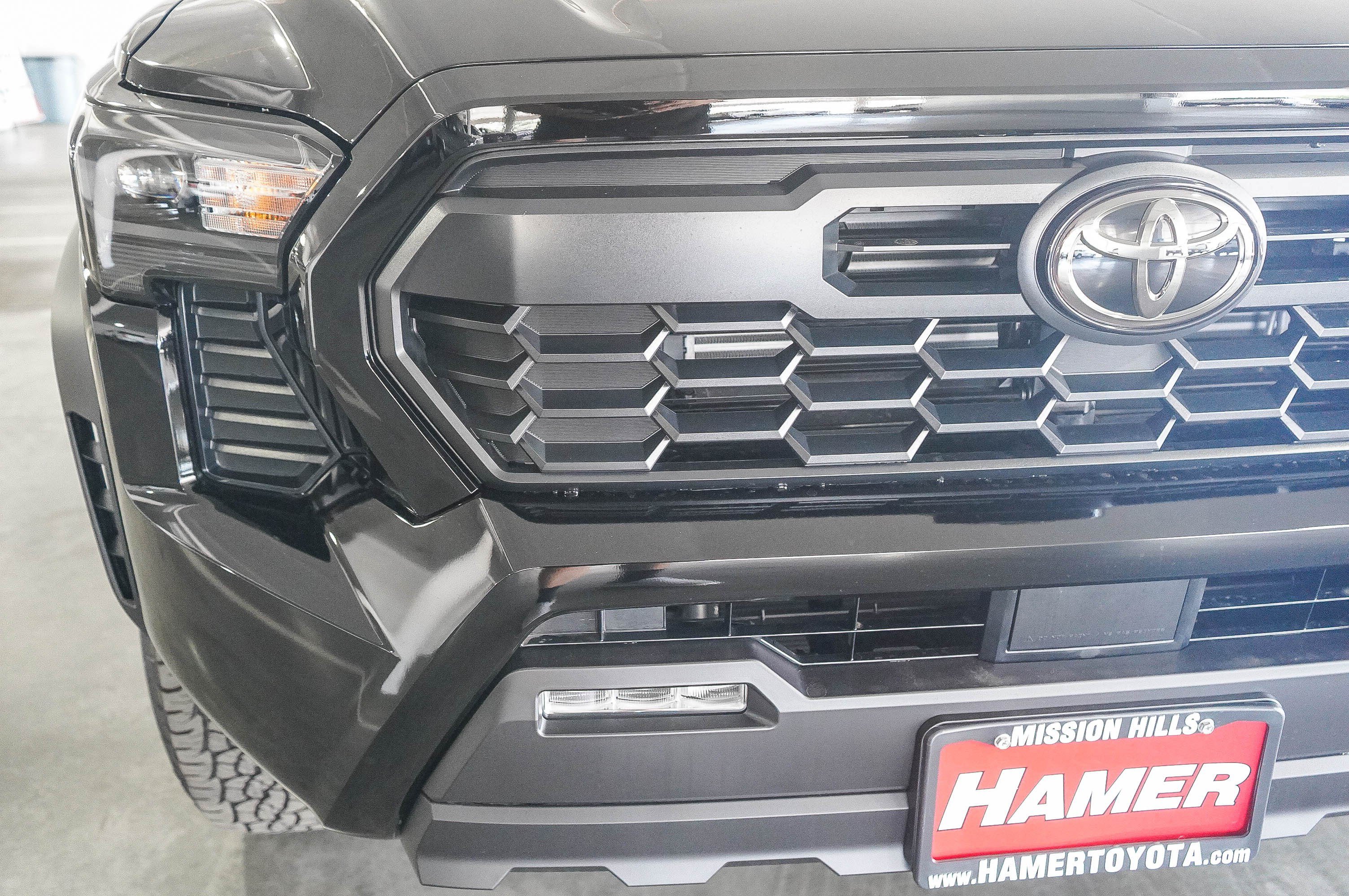 New 2026 Toyota Tacoma TRD Off-Road AWD/4WD image 12