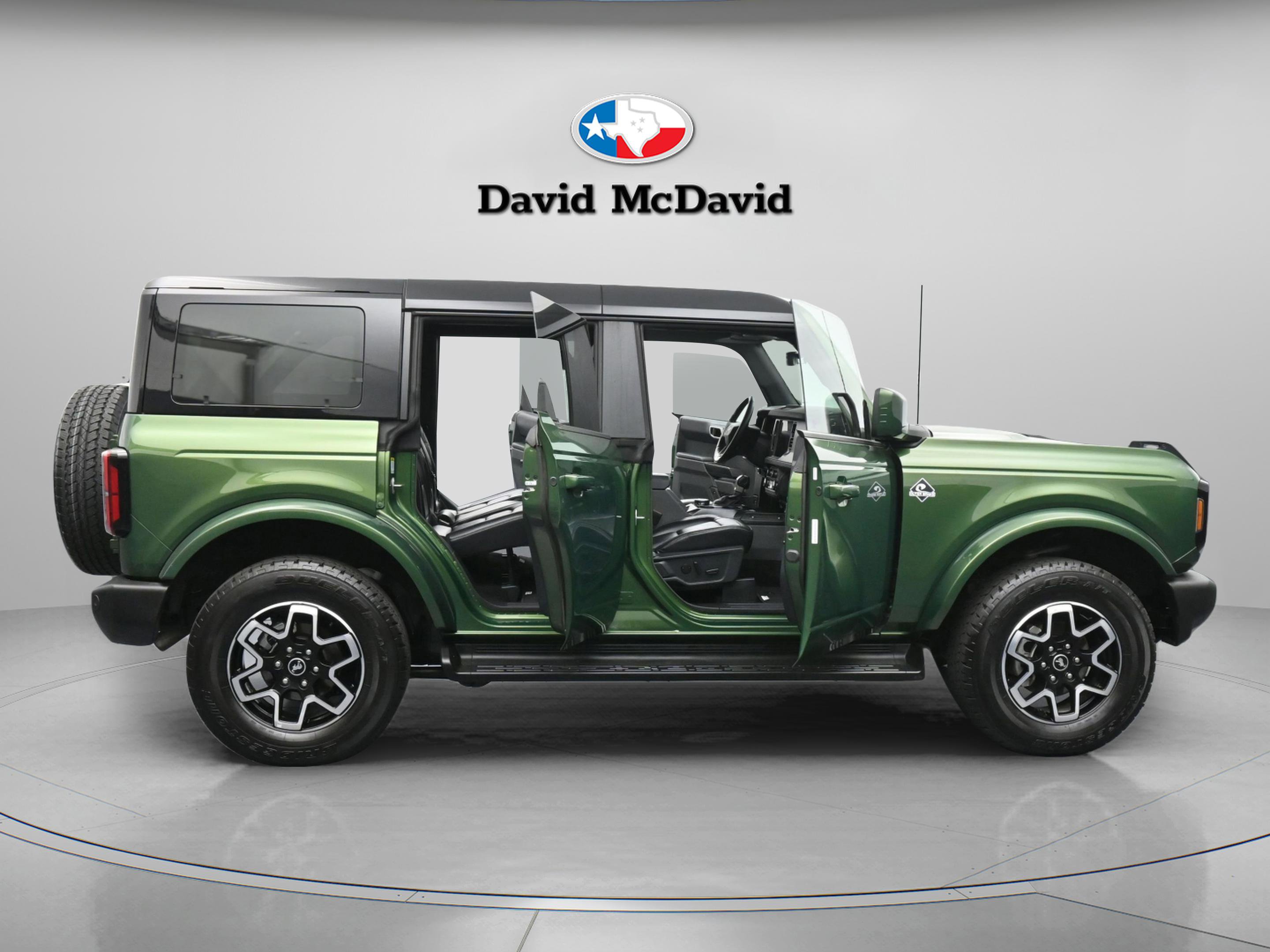 Used 2025 Ford Bronco Outer Banks image 23