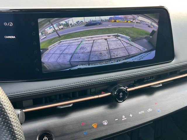 Used 2024 Nissan Ariya AWD image 25