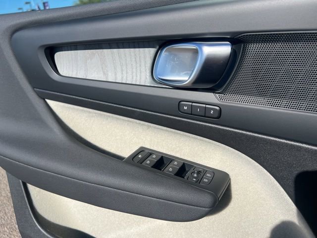 New 2026 Volvo XC40 B4 Plus w/ Protection Package FWD image 25