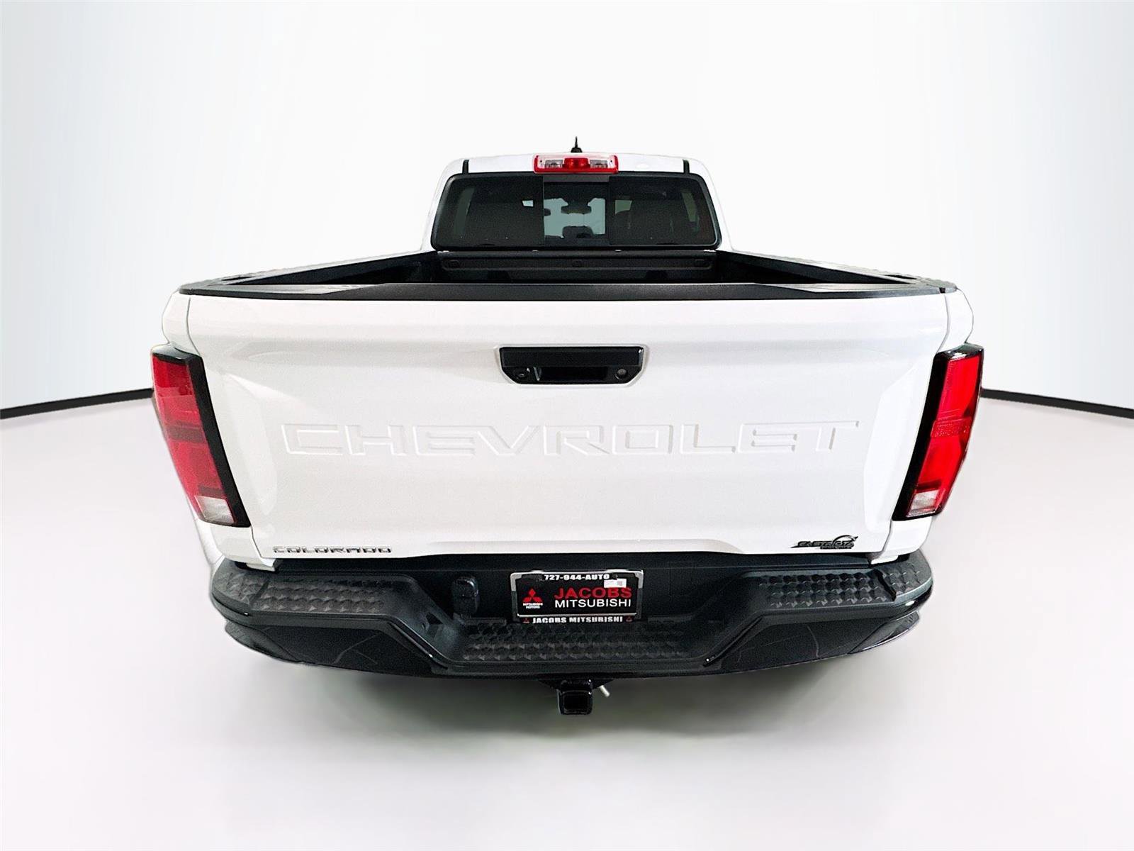 Used 2023 Chevrolet Colorado Z71 w/ Z71 Convenience Package 2 image 4