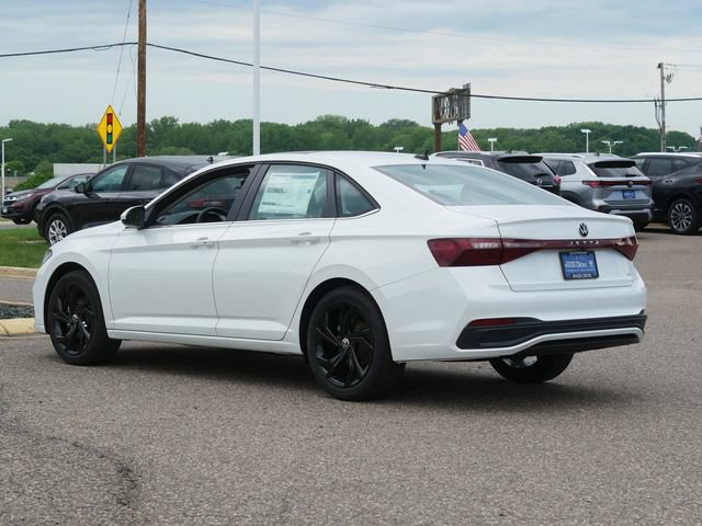 New 2026 Volkswagen Jetta SE FWD image 11