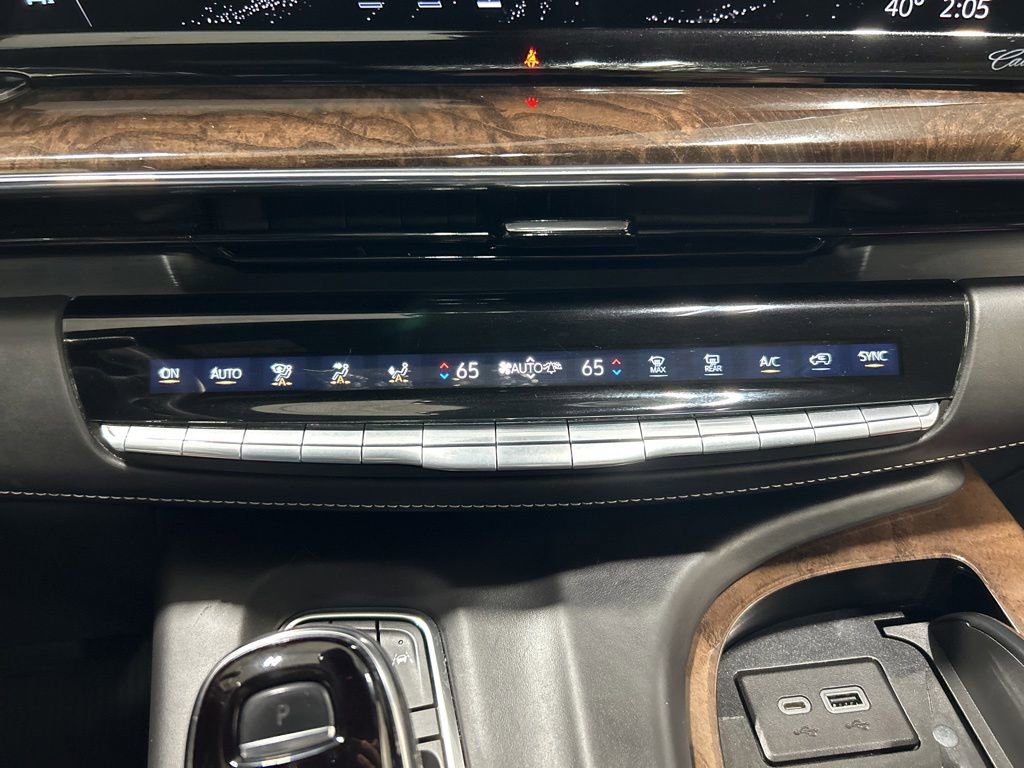 Used 2021 Cadillac Escalade Sport Platinum AWD/4WD image 25