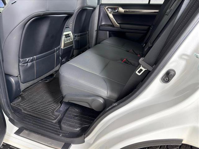 Used 2020 Lexus GX 460 Premium w/ Premium Package AWD/4WD image 23
