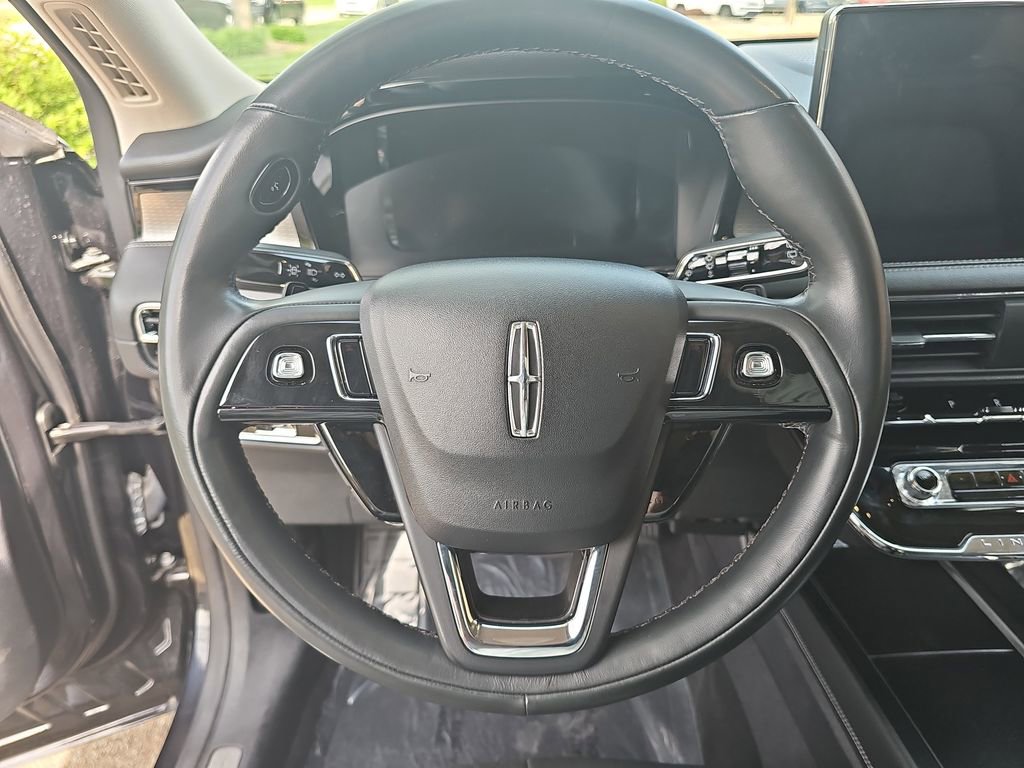 Used 2023 Lincoln Corsair Reserve image 20
