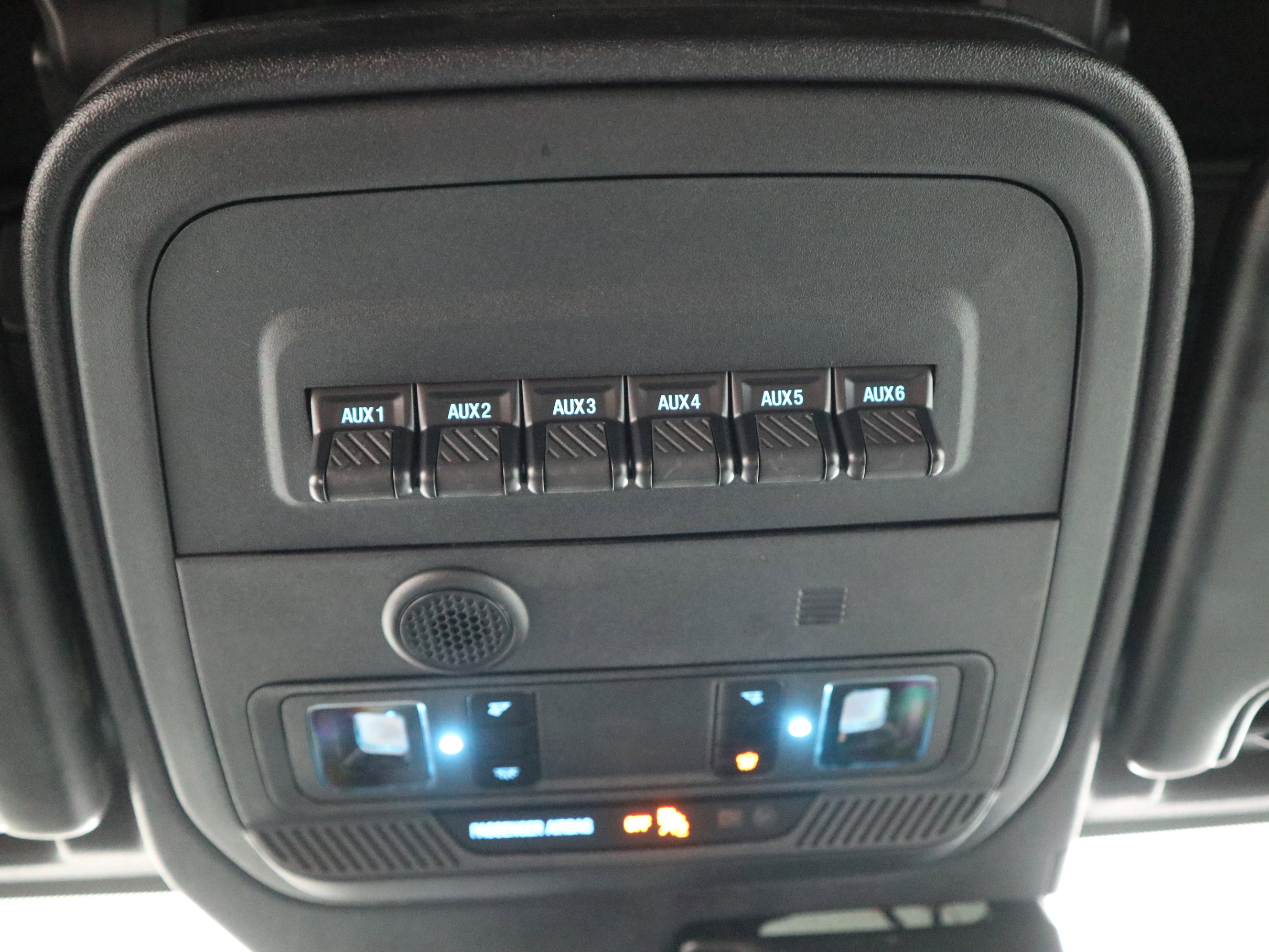 Used 2023 Ford Bronco Badlands image 34