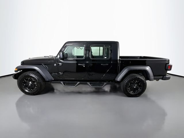 Used 2023 Jeep Gladiator Sport AWD/4WD image 4