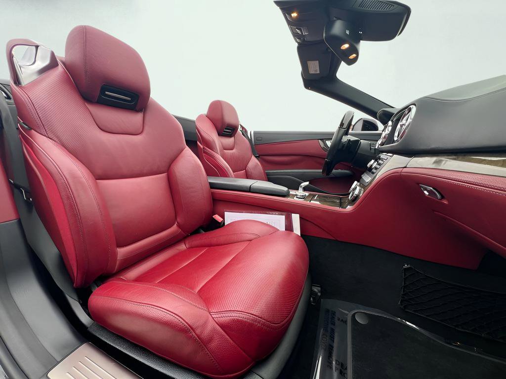 Used 2014 Mercedes-Benz SL 550 w/ Driver Assistance Package image 22