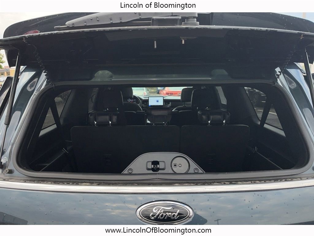 Used 2022 Ford Expedition Max Limited image 14
