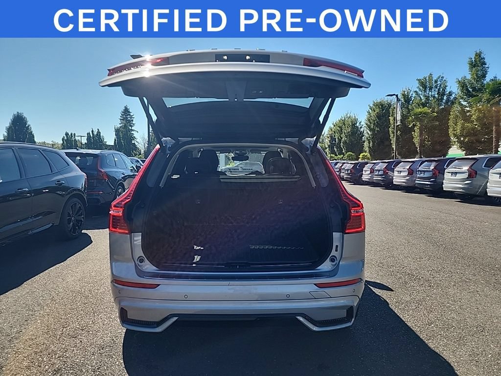 Certified 2024 Volvo XC60 T8 Plus w/ Protection Package Premier AWD/4WD image 16