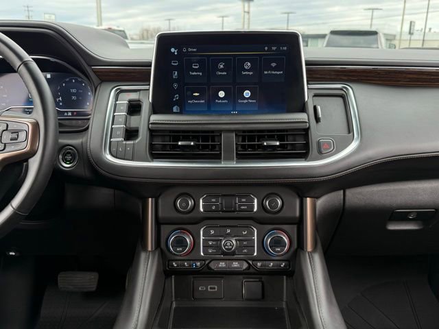 Used 2023 Chevrolet Suburban High Country AWD/4WD image 33