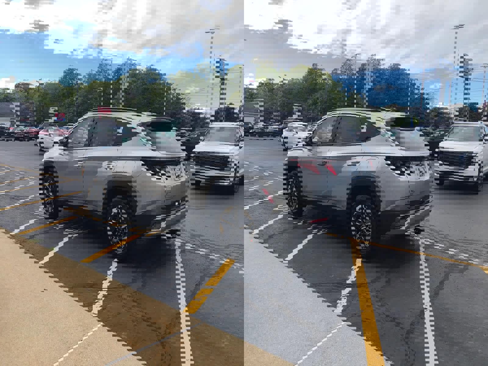 New 2026 Hyundai Tucson SEL image 3