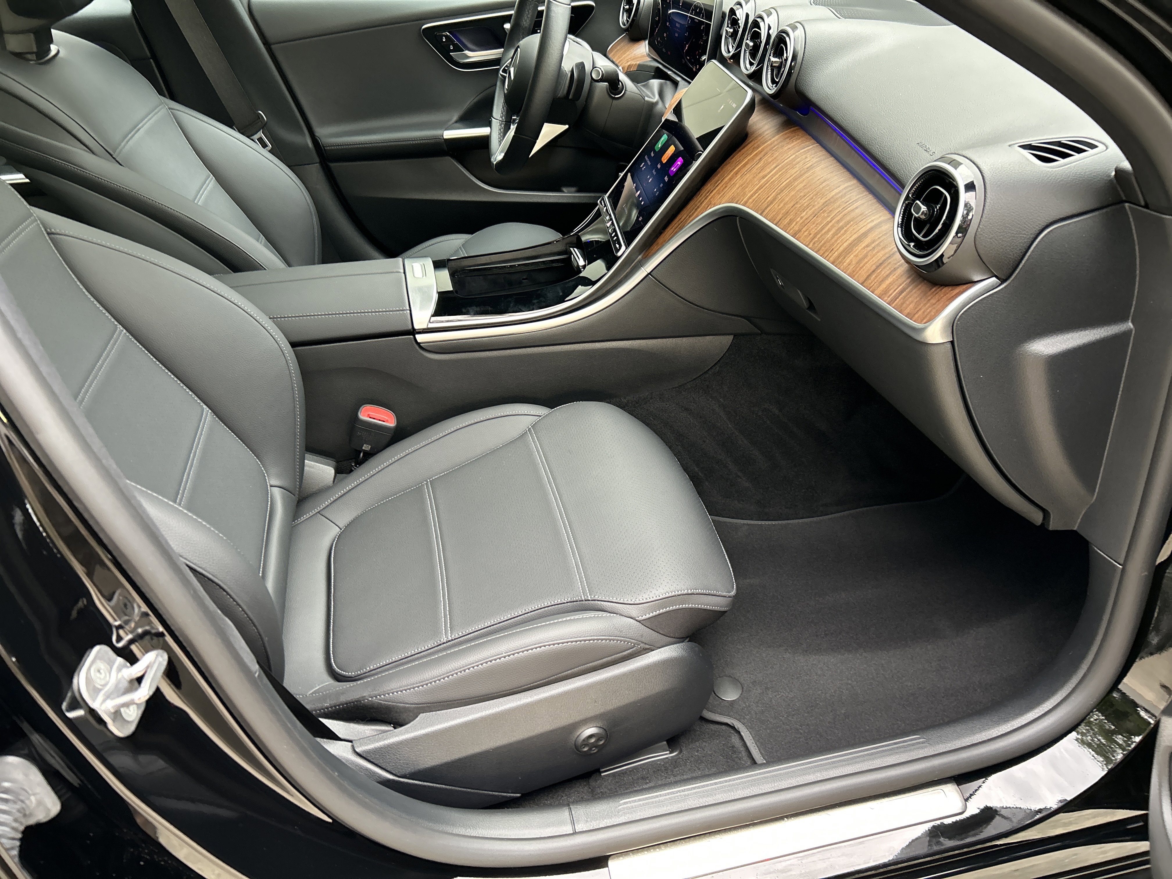 Certified 2025 Mercedes-Benz C 300 Sedan image 49