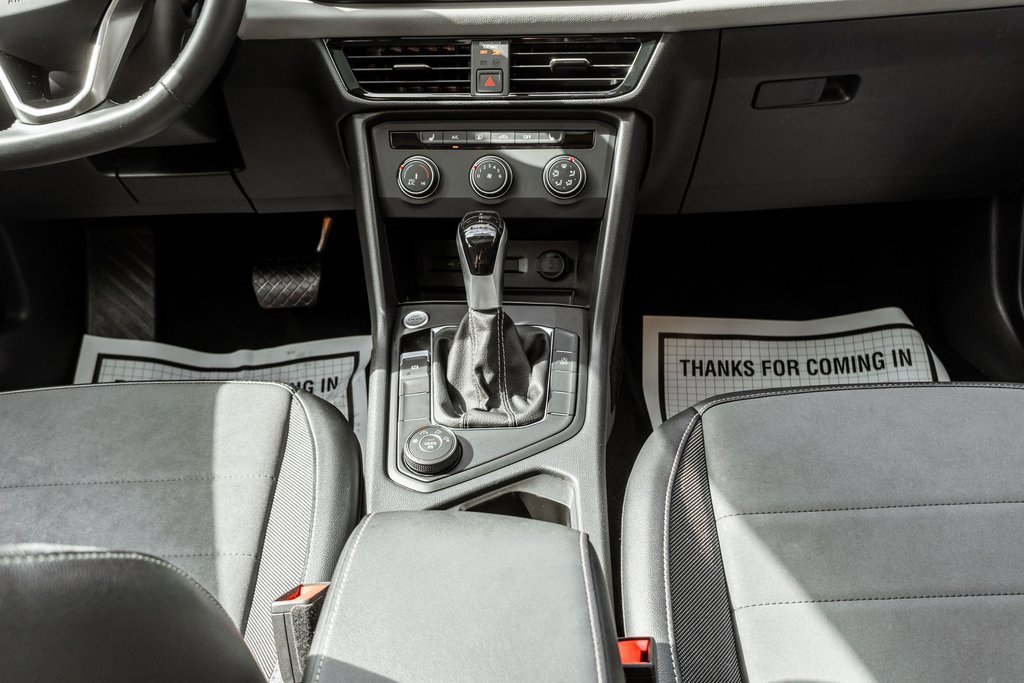 Used 2022 Volkswagen Taos SE image 12