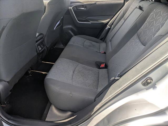 Used 2020 Toyota RAV4 XLE FWD image 16