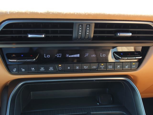 Certified 2024 MAZDA CX-90 3.3 Turbo S w/ Premium Plus AWD/4WD image 27