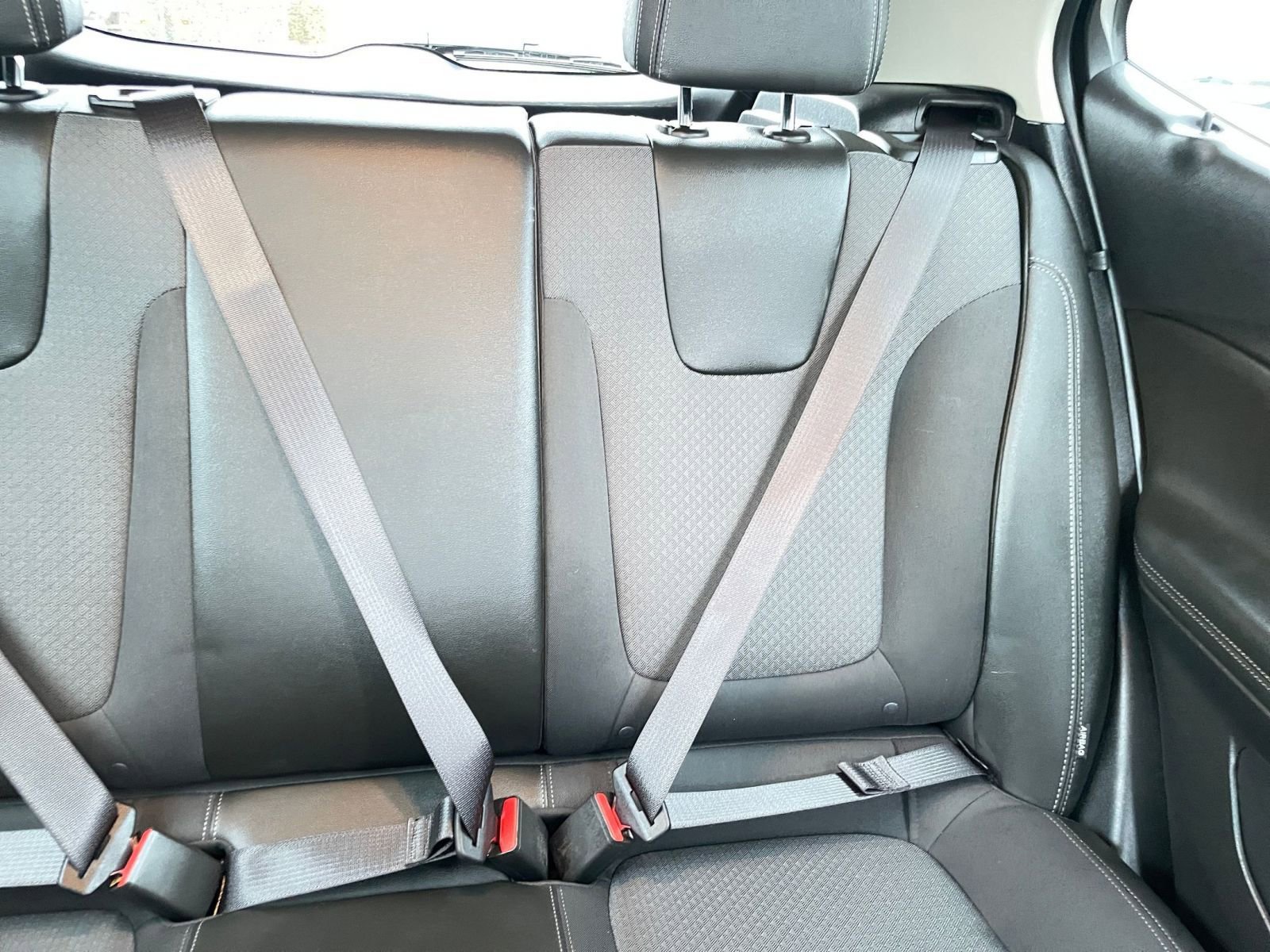 Used 2025 Buick Encore GX Preferred image 37