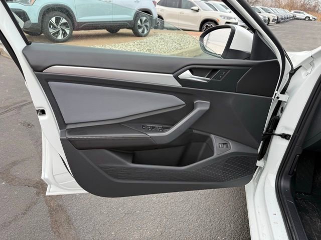 New 2026 Volkswagen Jetta SE FWD image 13