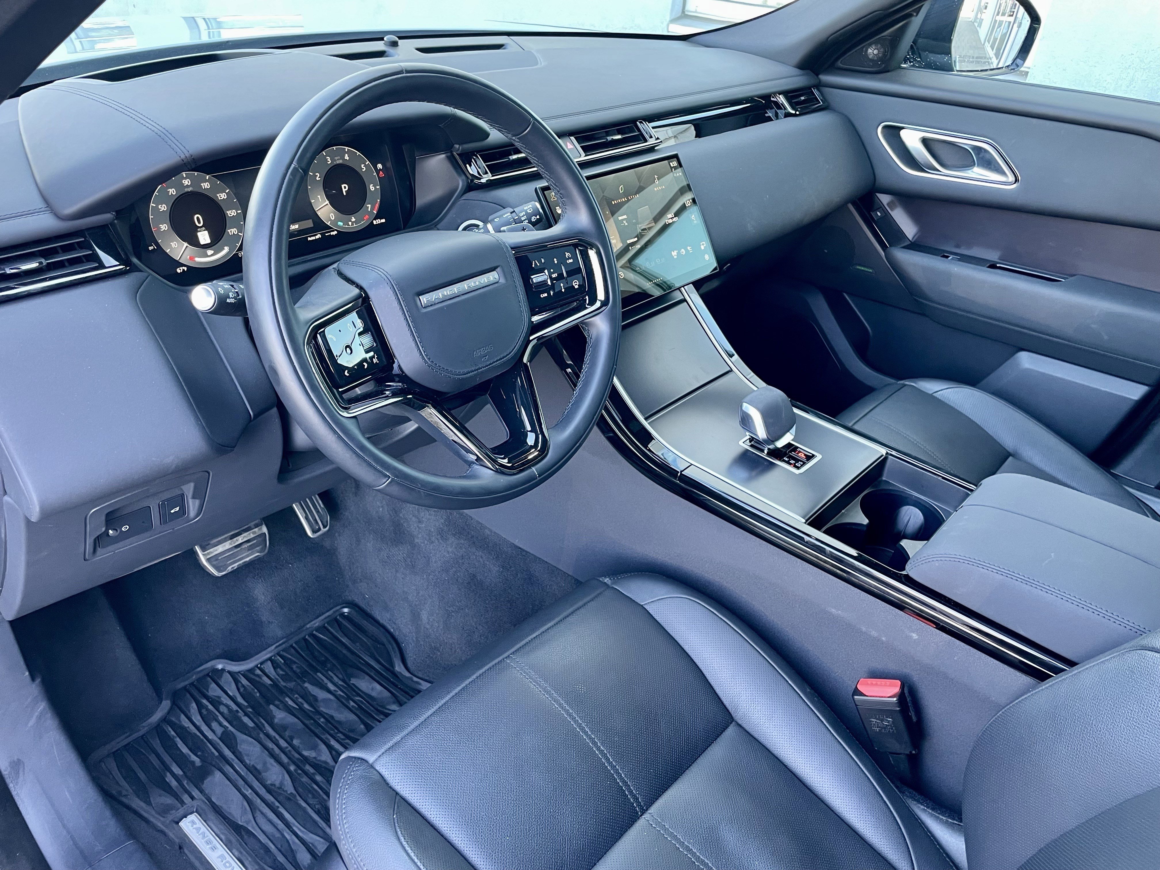 Certified 2026 Land Rover Range Rover Velar Dynamic SE AWD/4WD image 13