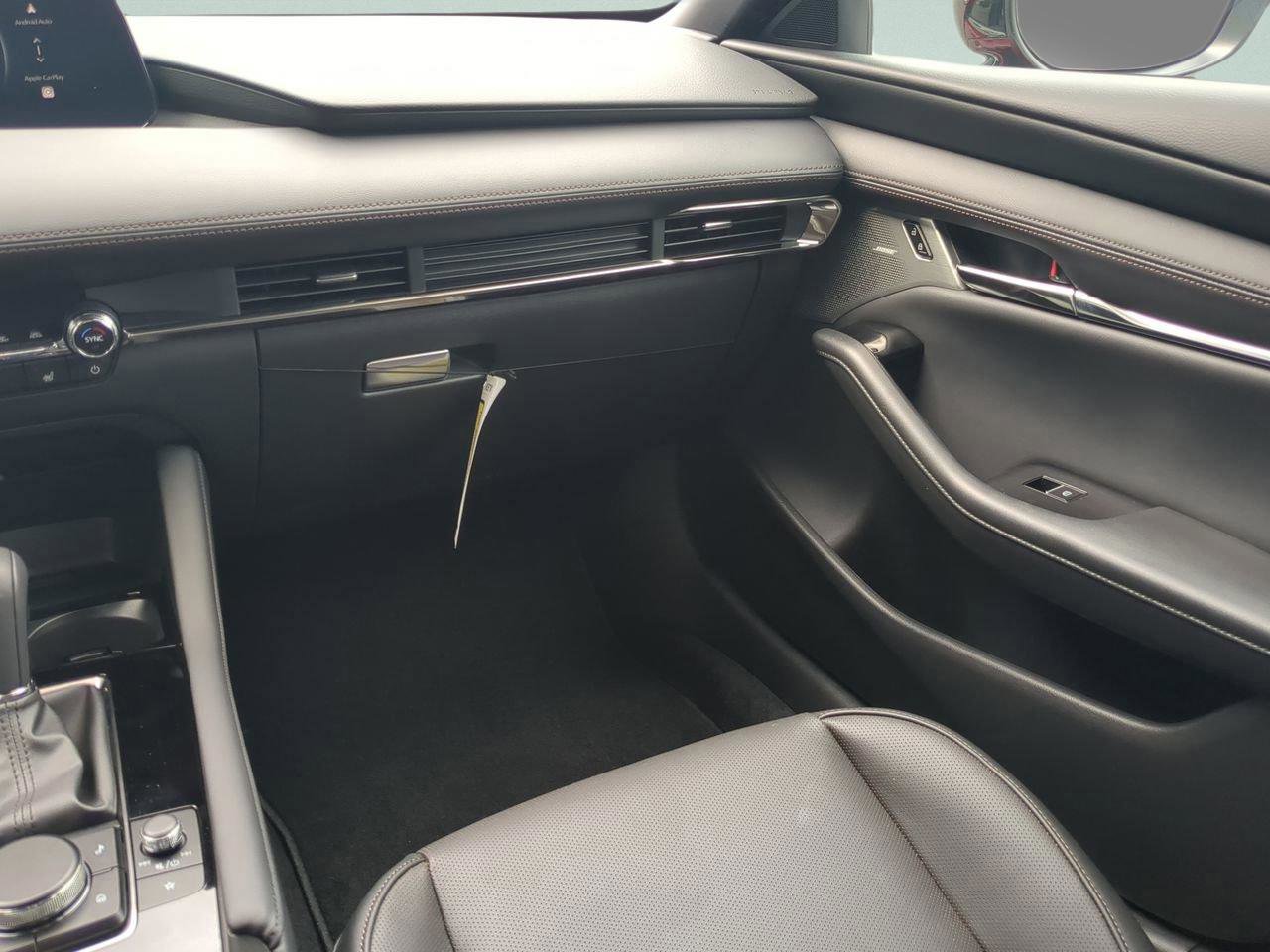 Certified 2025 MAZDA MAZDA3 Hatchback w/Premium Plus Pkg image 15