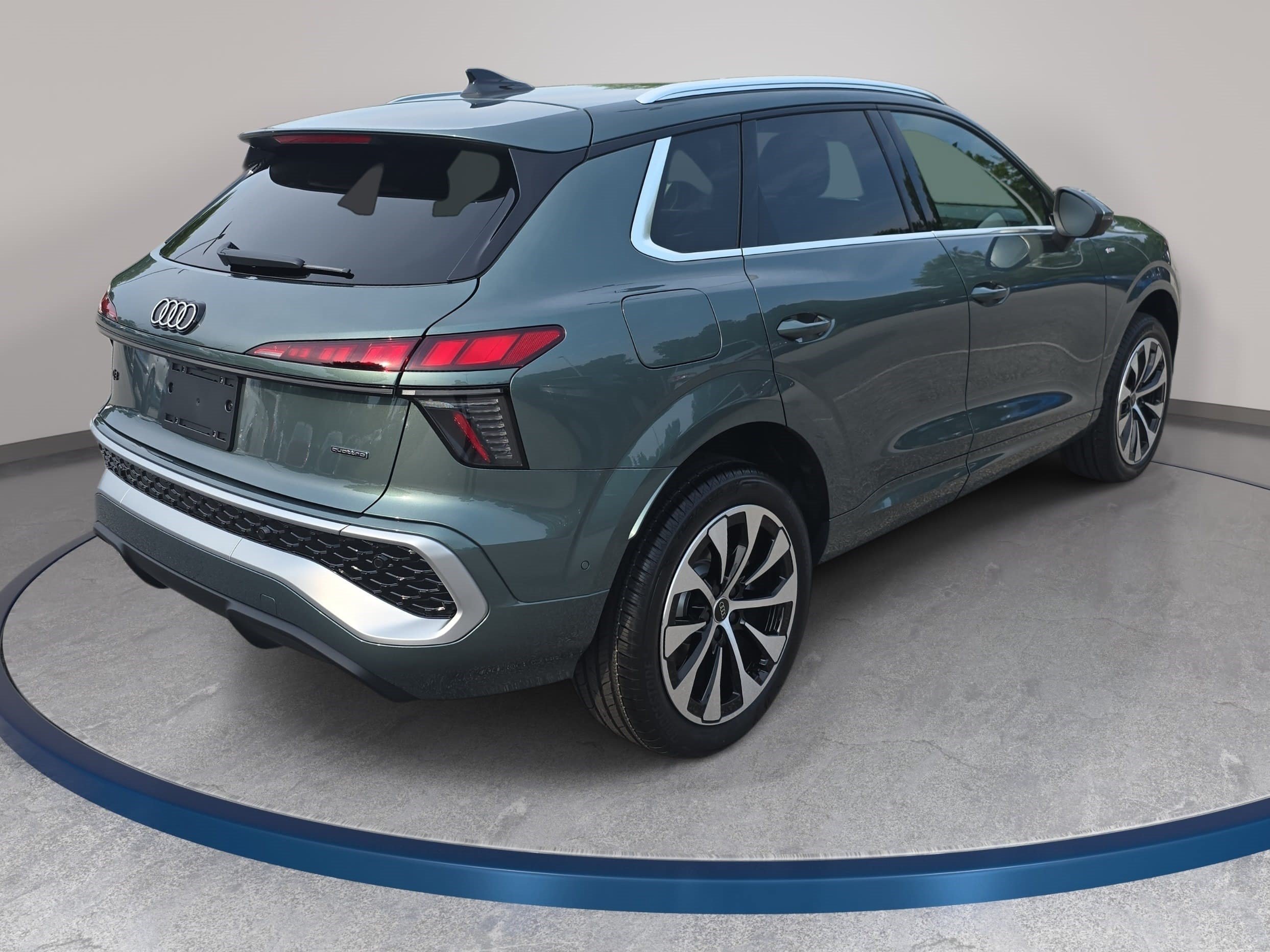 New 2026 Audi Q3 quattro 2.0T AWD/4WD image 6