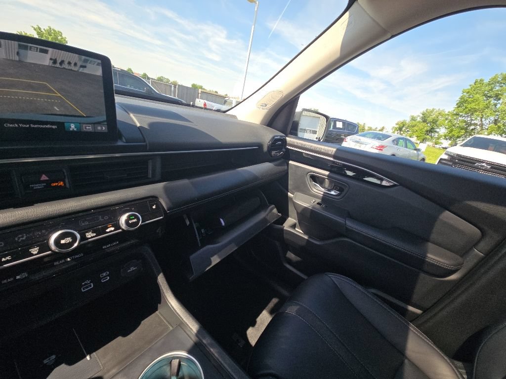 Used 2023 Honda Pilot Touring image 22