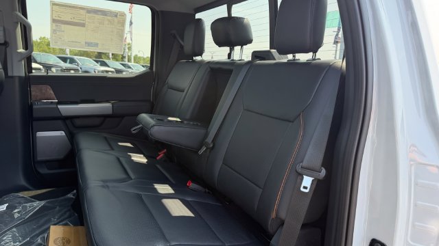 New 2026 Ford F350 Lariat w/ Black Appearance Package AWD/4WD image 17