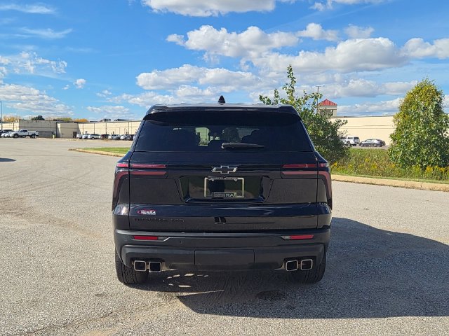 Used 2024 Chevrolet Traverse LS w/ Midnight/Sport Edition AWD/4WD image 6