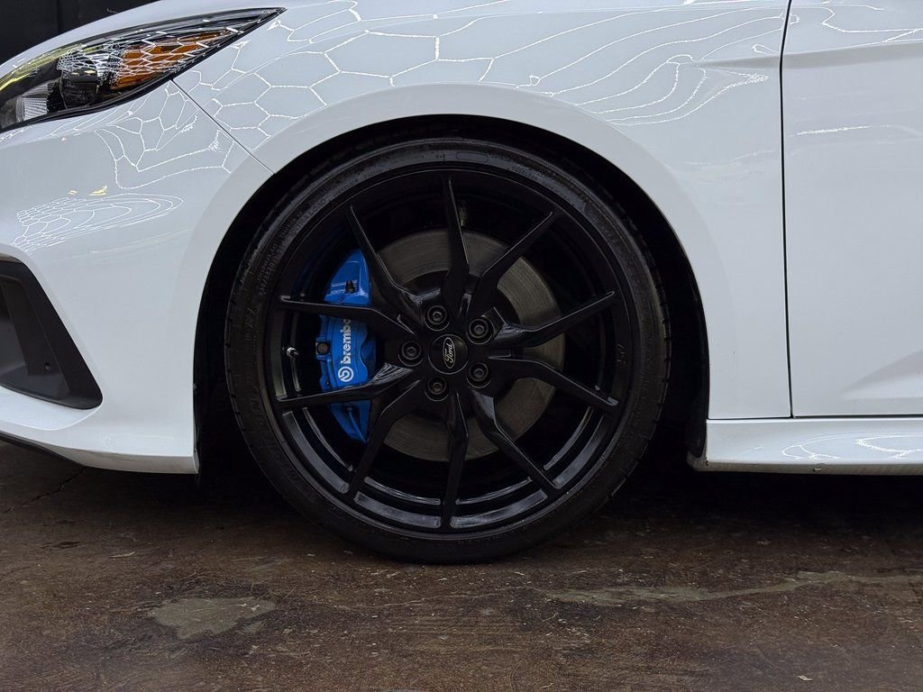 Used 2017 Ford Focus RS image 4