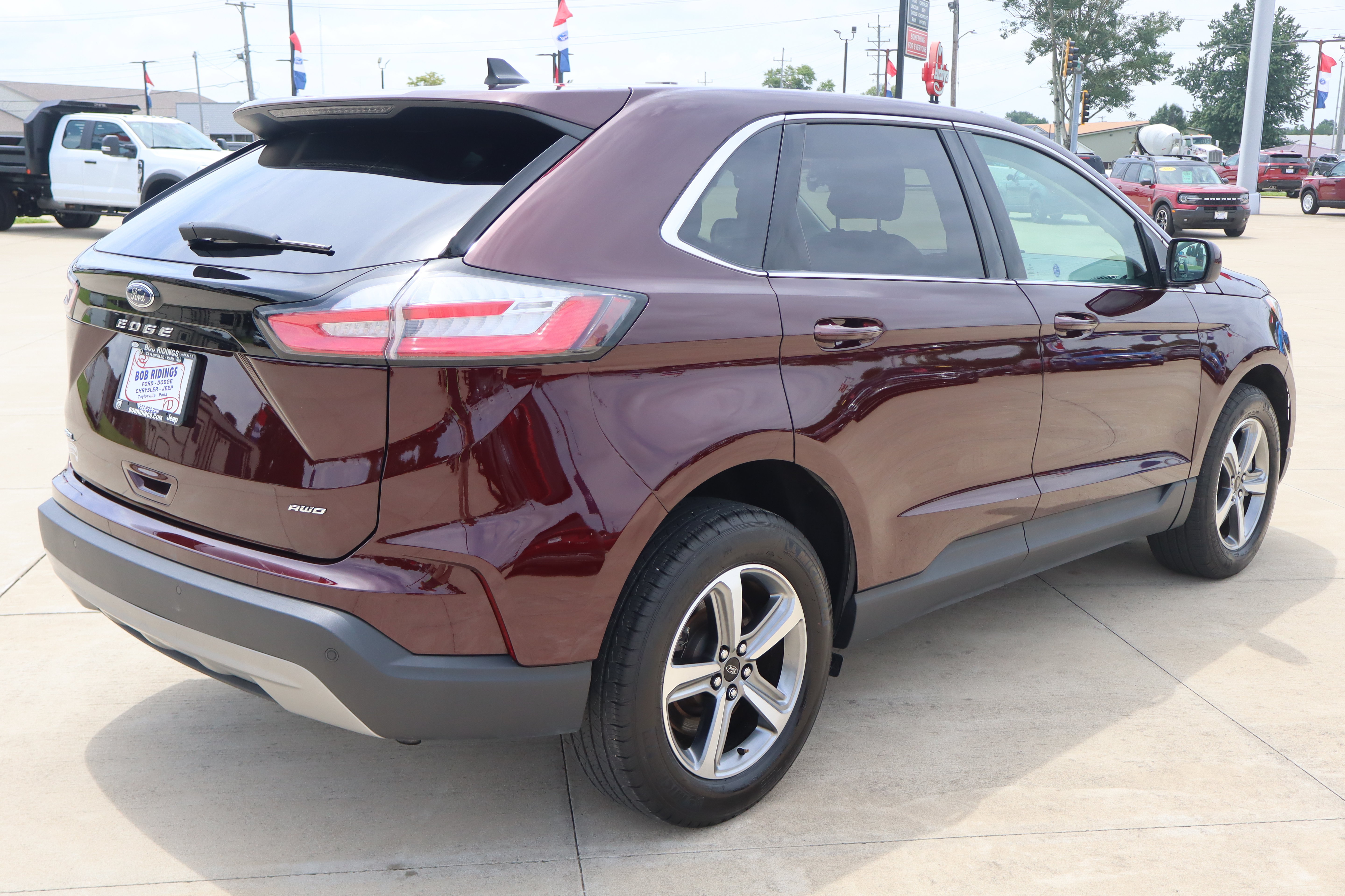 Used 2024 Ford Edge SEL w/ Convenience Package AWD/4WD image 5