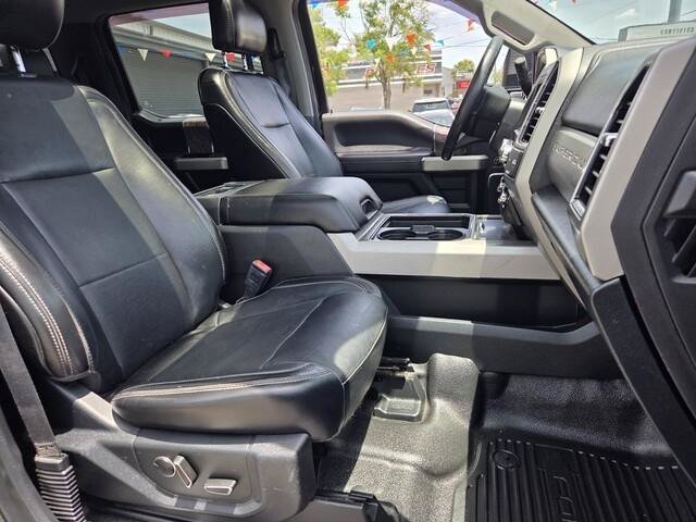 Used 2019 Ford F250 Lariat w/ Lariat Ultimate Package AWD/4WD image 22